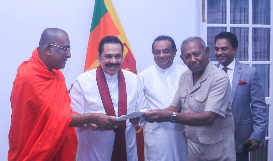 'இமயமலைப் பிரகடனம்' மஹிந்தவிடம் கையளிப்பு