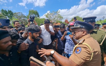 போர்க்களமானது கிளிநொச்சி ; சிறீதரன் எம்.பி. மீதும் தாக்குதல்