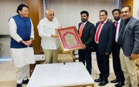 குஜராத் மாநில முதலமைச்சர் பூபெந்திரபாய் பட்டேலுடன் தேசிய மக்கள் சக்தியின் தலைவர்கள் சந்திப்பு