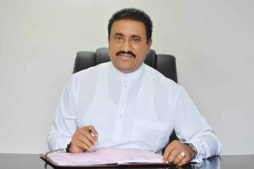 சம்பந்தனும் சுமந்திரனும் தமிழினத்தின் துரோகிகள்!