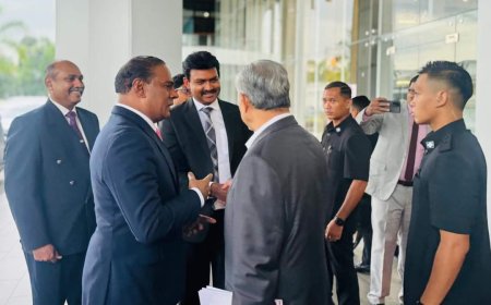 மலேசிய துணைப் பிரதமரை சந்தித்த செந்தில் தொண்டமான்!