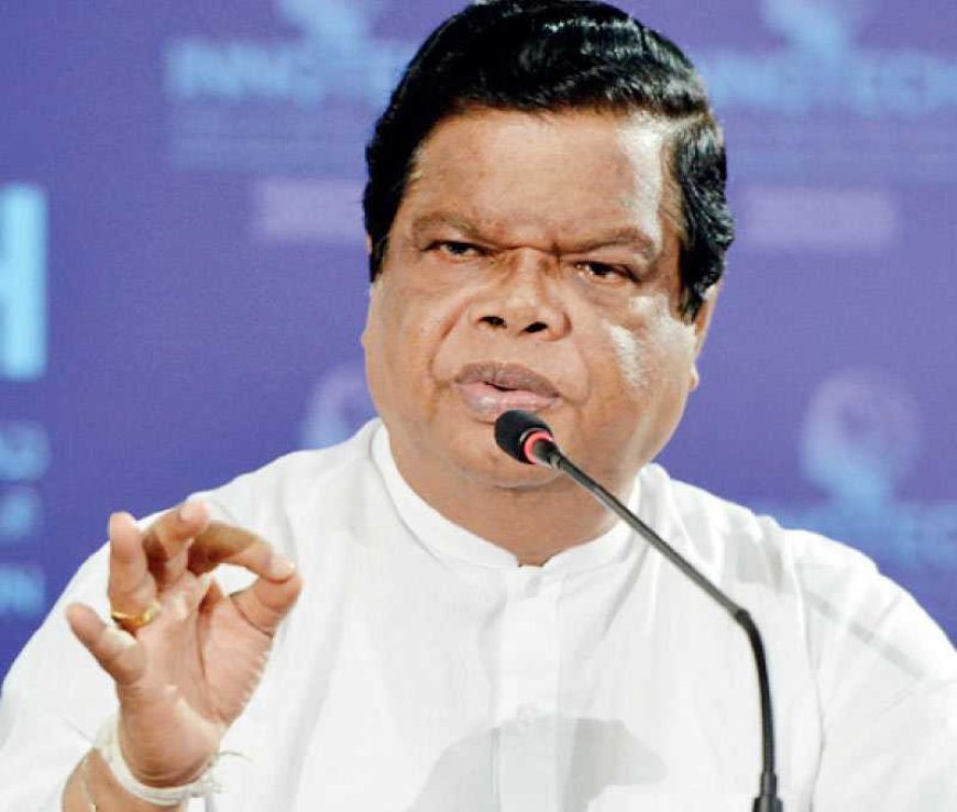 அரச ஊழியர்களின் சம்பளத்தைத் திருத்துவதற்குத் தீர்மானம்!